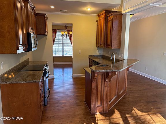 5th image of 311 Arden Park Ln