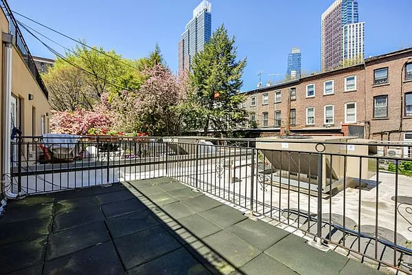 Rented by Compass | media 6