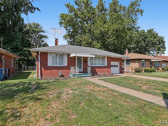 4th image of 1142 Beaumont St