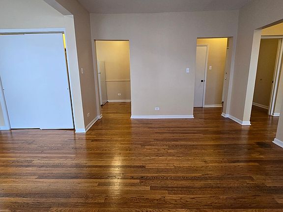 5th image of 7722-28 N Marshfield Ave #7724-2B