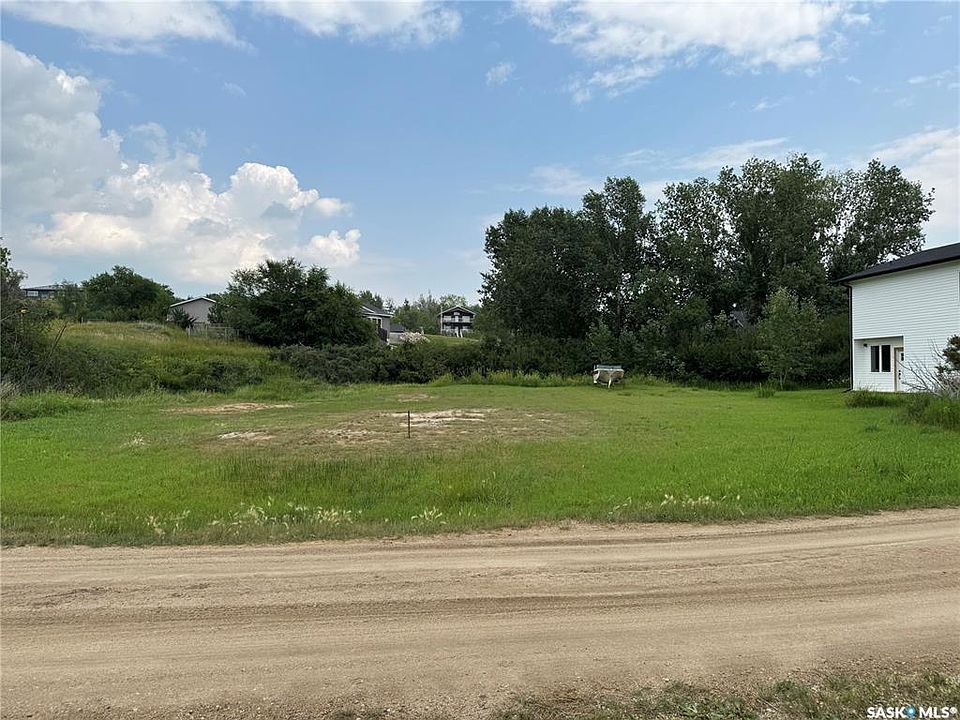 1st image of 417 Hillcrest AVENUE