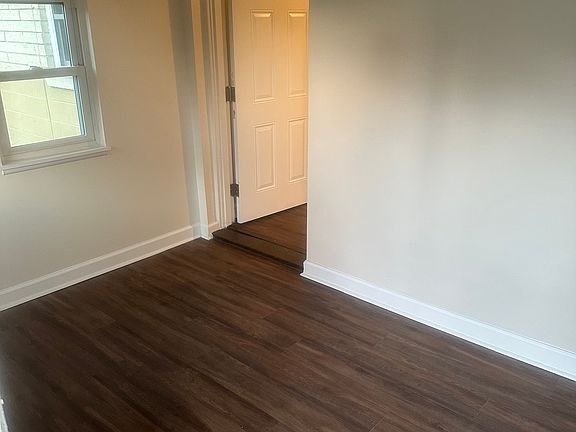 3rd image of 3821 Winton Dr