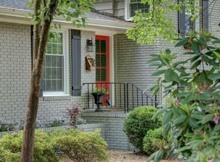 5543 Robinhood Rd, Charlotte, NC 28211