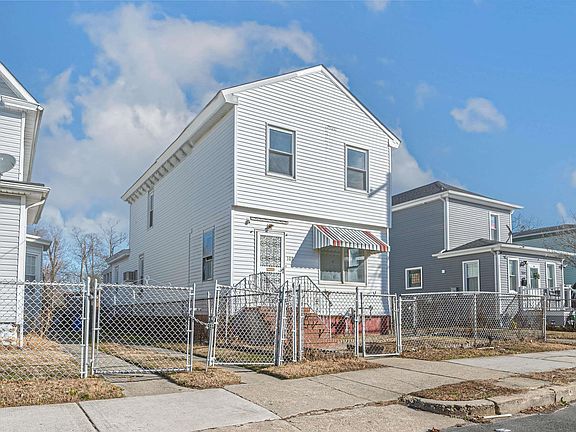 3rd image of 108 W Adams Ave