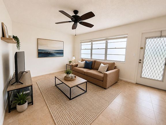4th image of 2090 Newport S #2090