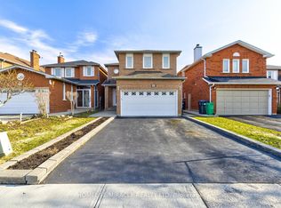 32 Pennsylvania Ave, Brampton, ON