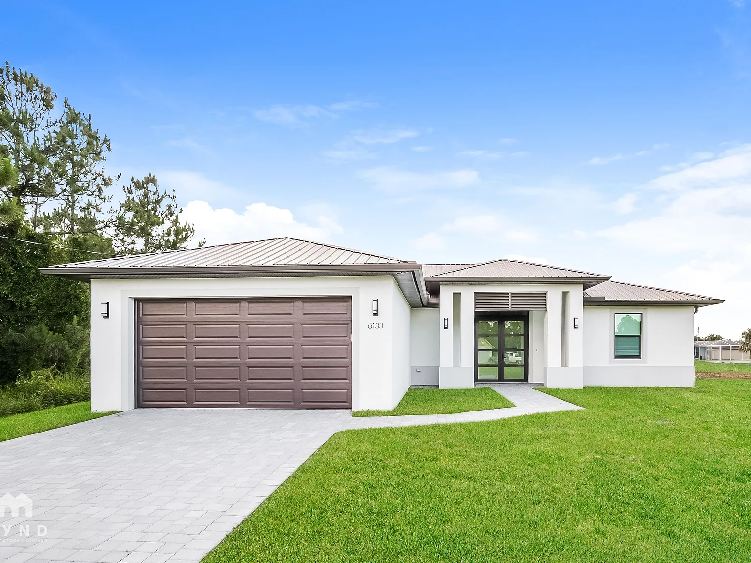 3 bed, 2.0 bath, 1871 sqft, $2,299 — Photo 1