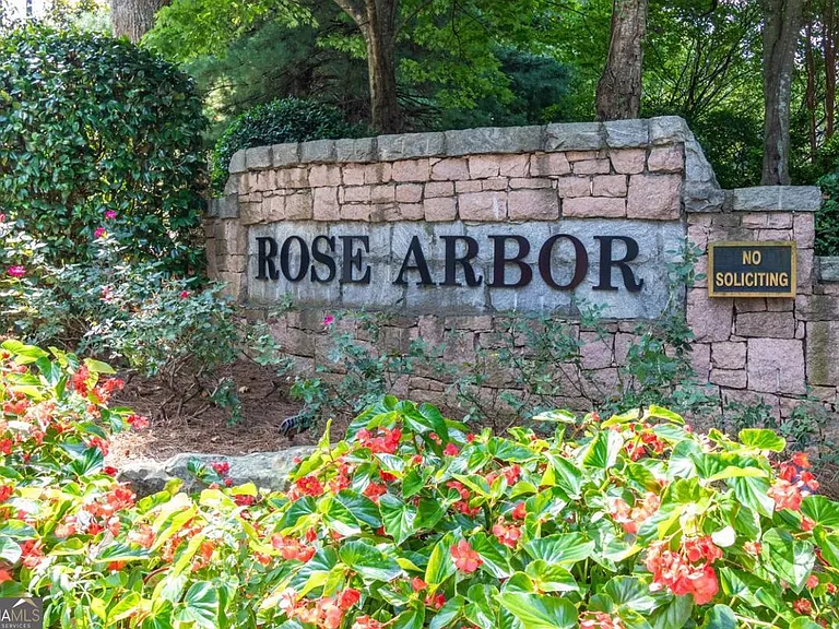 3418 Rose Arbor Ct #B — Photo 6