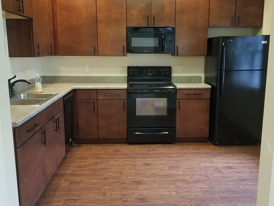 1st image of 107 Treyson Ln
