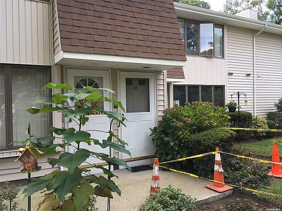 3rd image of 20 Laurel Ave APT 40