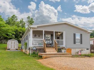 54 Patriot Dr, Waynesboro, VA 22980