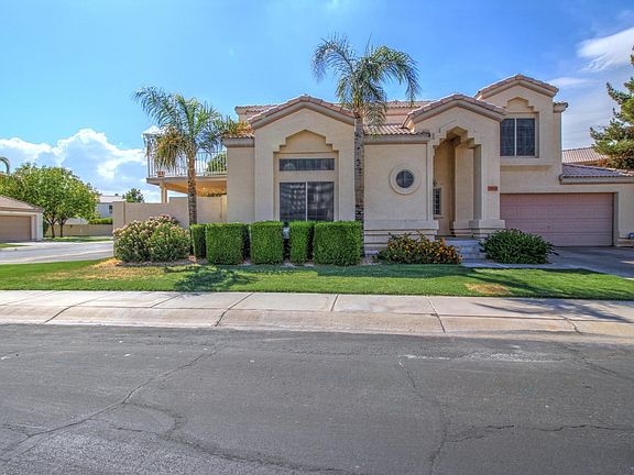 2nd image of 8960 W Acapulco Ln