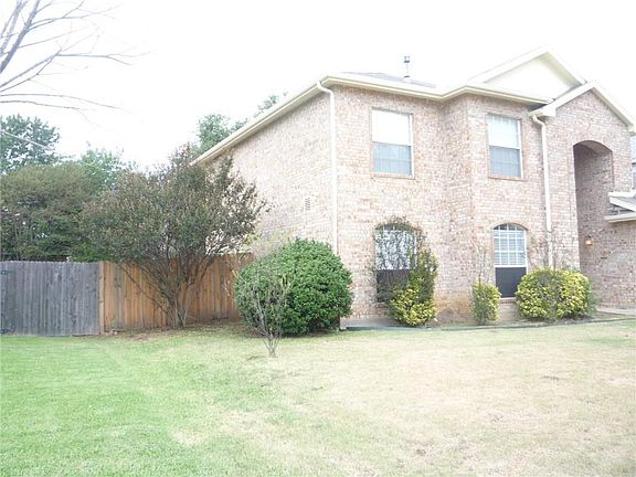 3rd image of 8504 Prairie Rose Ln
