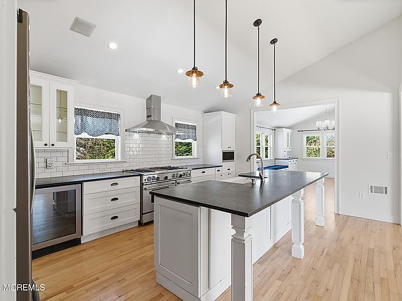 4th image of 90 Birch Drive