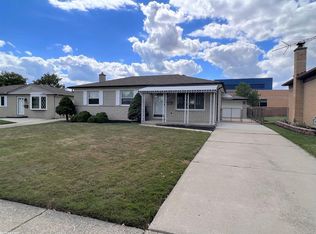 29545 Garden St, Roseville, MI 48066