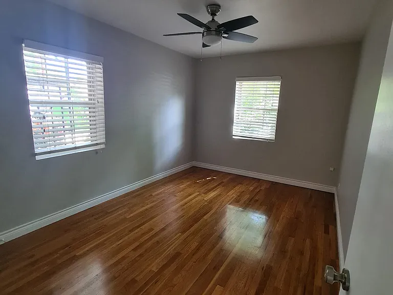 1962 S Columbine St #8 — Photo 9