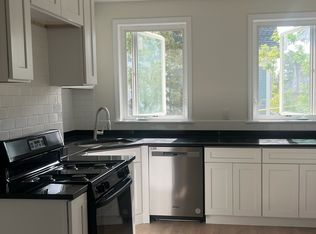 171 Bluff Ave, Cranston, RI 02905