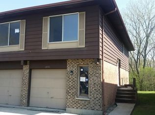 18151 Ravisloe Ter, Cntry Clb Hls, IL 60478