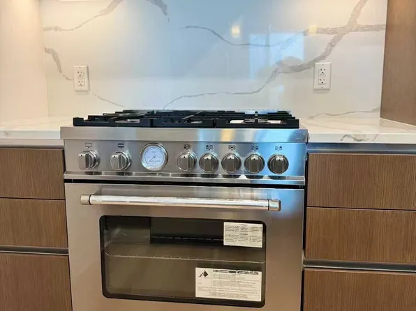 134-37 35th Avenue image 10 of 10