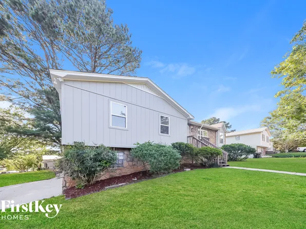 8263 Country Cir, Pinson, AL 35126