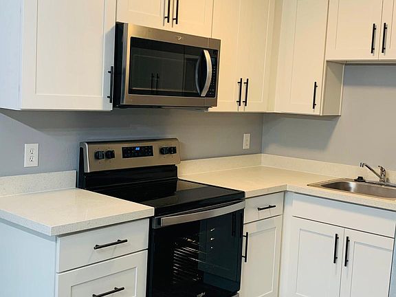 Stainless Steel brand new appliances - Stove/Owen + Dishwasher + Refrigerator