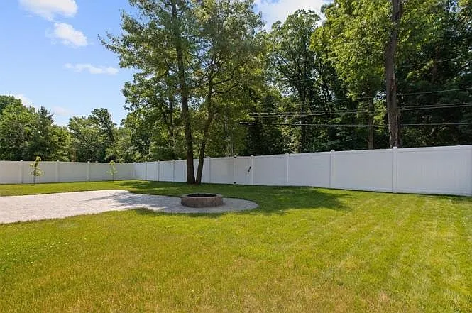 7268 Tremont Trl — Photo 23