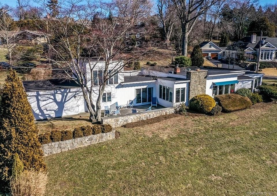1st image of 340 Sailors Ln