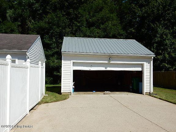 3rd image of 6431 Hunters Creek Blvd