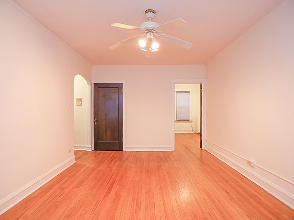 4th image of 4247 N Hermitage Ave #1B