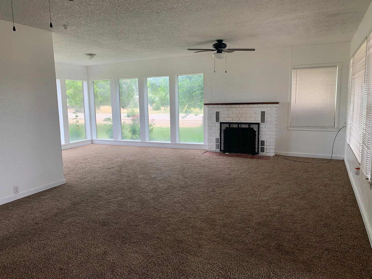 3 bed / 1 ba country house - Live Oak — Photo 2