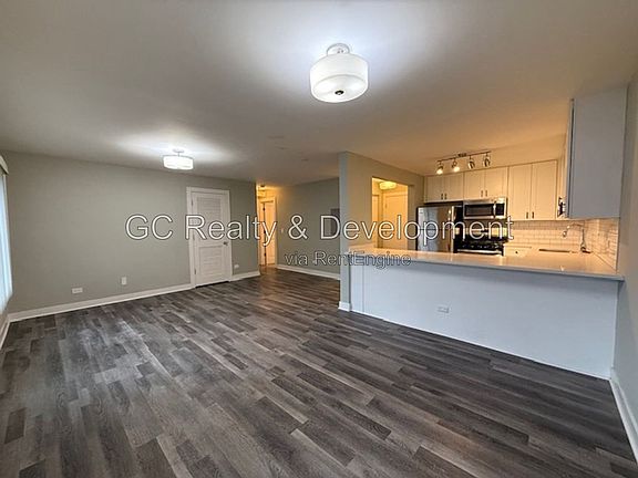 5th image of 800 Graceland Ave #105