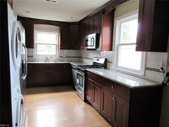 5th image of 1601 Jefferson St