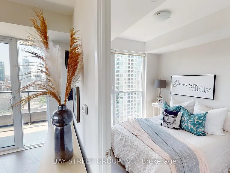 159 Wellesley St E #1908 — Photo 12
