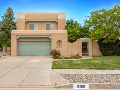 8208 Eagle Rock Ave NE, Albuquerque, NM, 87122