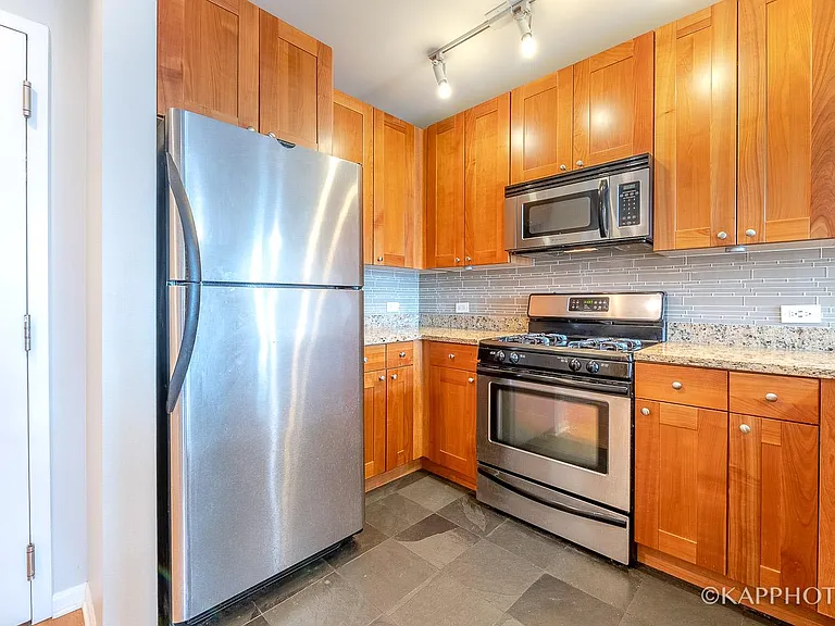 657 W Fulton St #609 — Photo 12