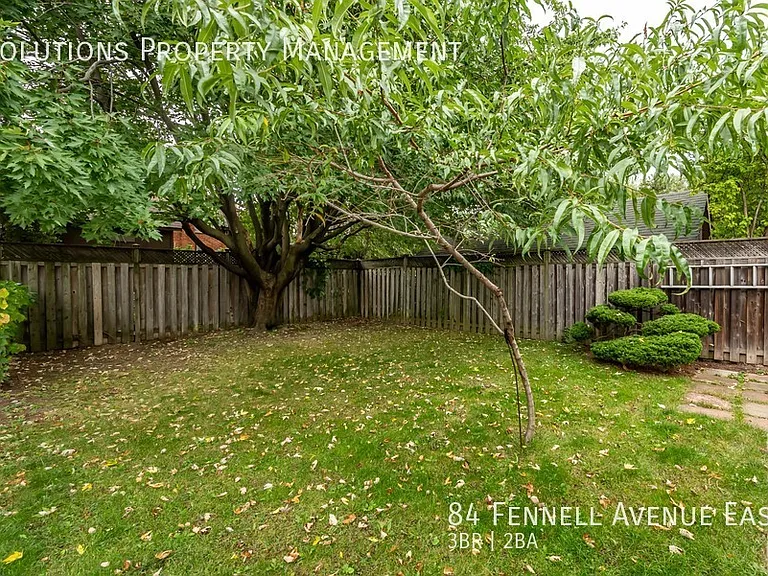 84 Fennell Ave E — Photo 8