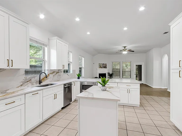 138 Meadow Landing Dr — Photo 12