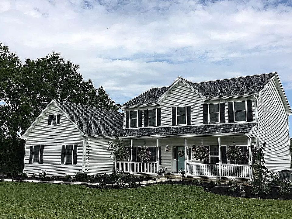 2nd image of 2703 New England Ct