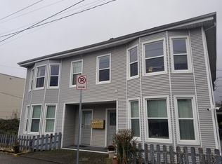 1320 N 36th St #2, Seattle, WA 98103