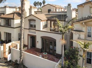 516 Goldenwest St, Huntington Beach, CA 92648