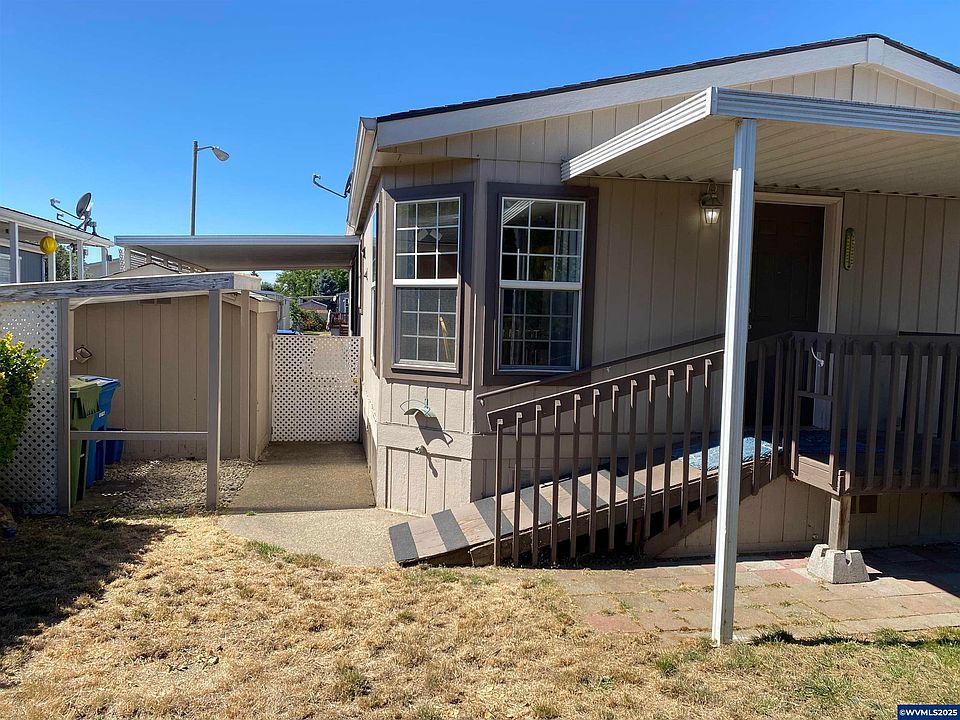 1st image of 328 Aspen Dr #16