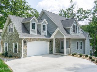 43 Overlook Cir, Crossville, TN 38558