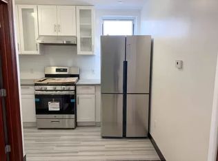 813 52nd St APT 4R, Brooklyn, NY 11220