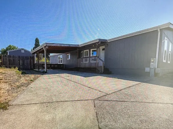 338 N 3rd Pl Space 24, Cornelius, OR 97113