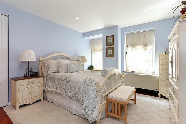 Sold by Corcoran | media 10