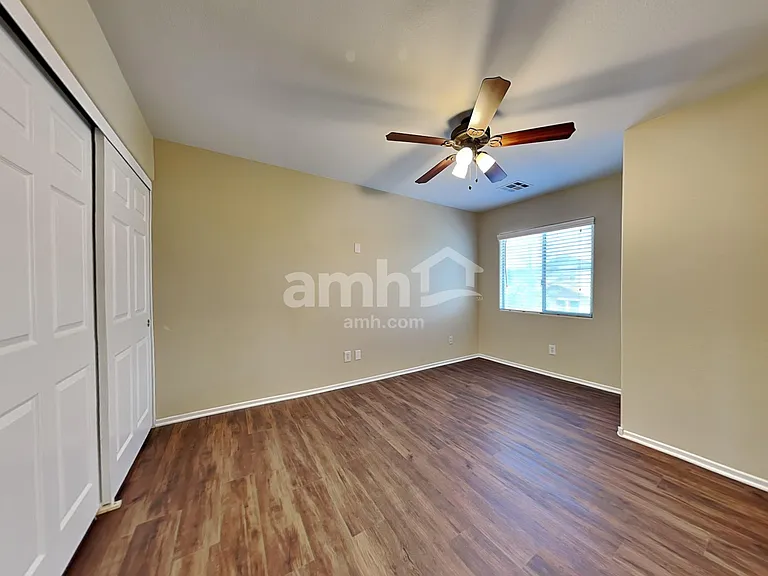 10246 Massachusetts Ln — Photo 20