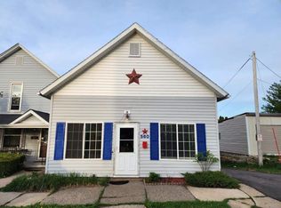 560 Nevada St, Dubuque, IA 52001