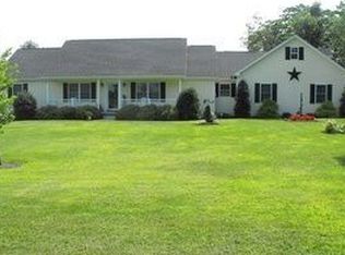 198 E Yellow Breeches Rd, Carlisle, PA 17015