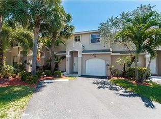 4724 Grapevine Way, Fort Lauderdale, FL 33331