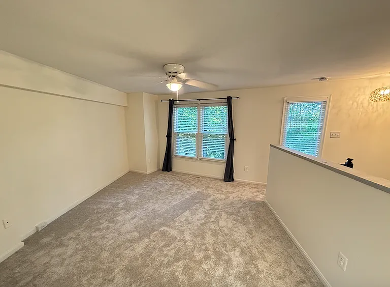 11289 Silentwood Ln — Photo 4